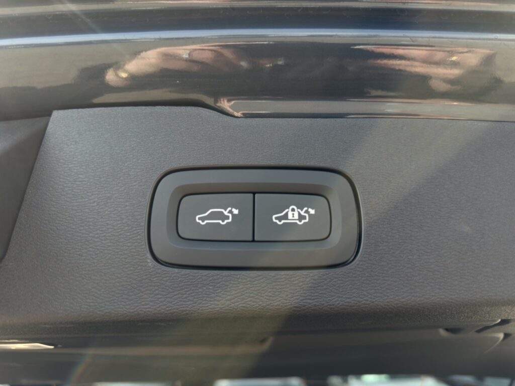 Volvo V60 B4 Plus Dark/Navi/LED/Pano/HuD/360Kam/BLIS – Bild 19