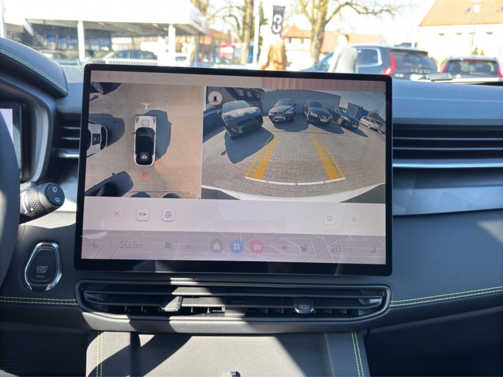 Lynk & Co 01 More Plug-In-Hybrid / PANO / 360 Grad – Bild 21