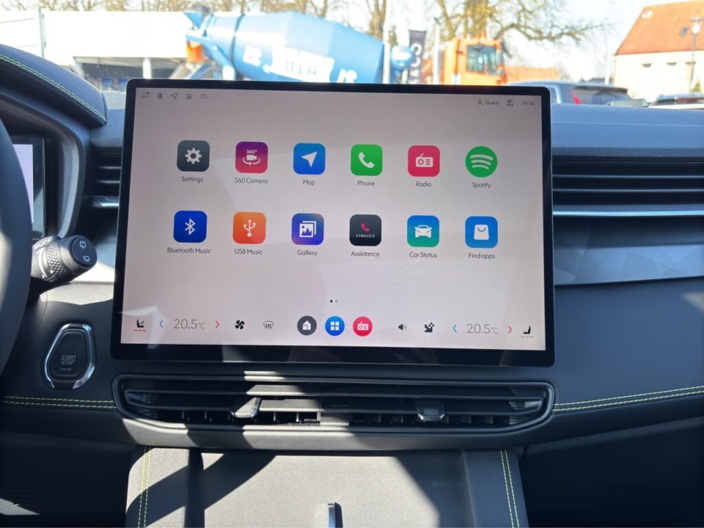 Lynk & Co 01 More Plug-In-Hybrid / PANO / 360 Grad – Bild 23