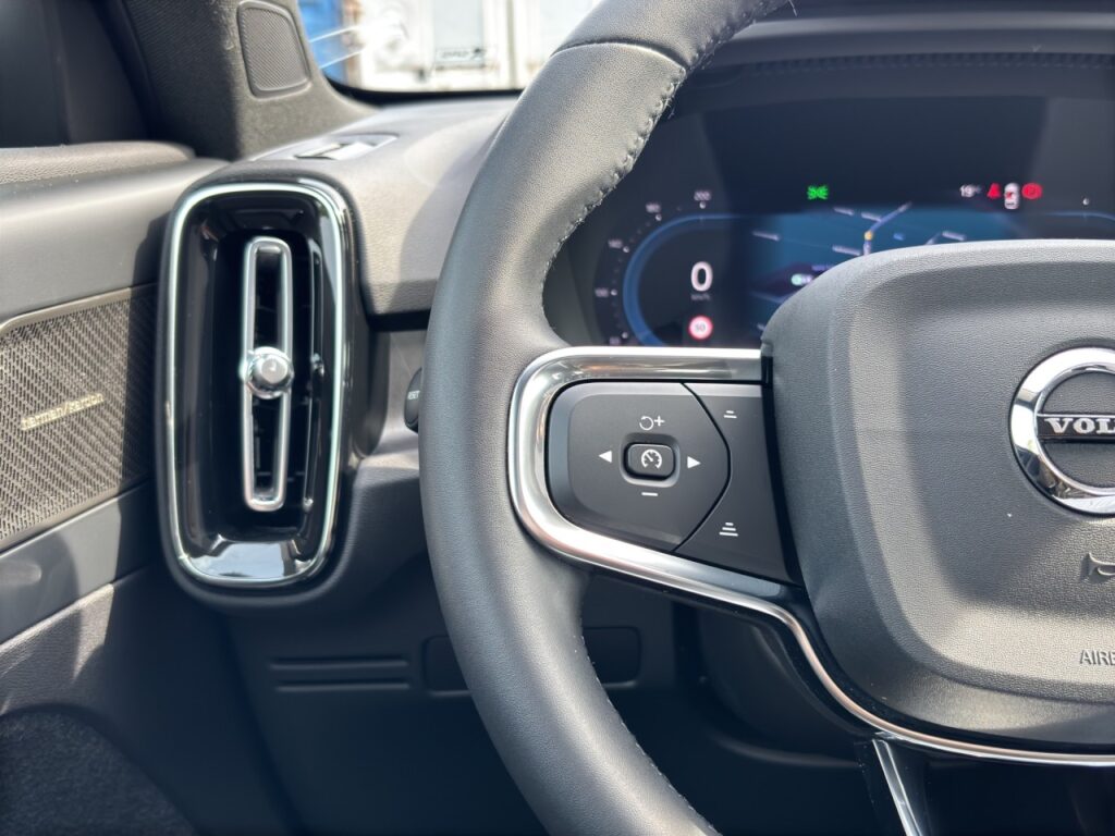 Volvo C40 Ultimate Pure Electric/Navi/AHK/360Kam/GJR – Bild 20