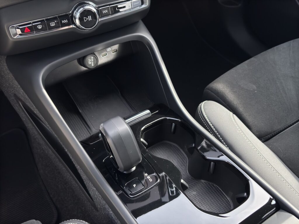 Volvo C40 Ultimate Pure Electric/Navi/AHK/360Kam/GJR – Bild 22