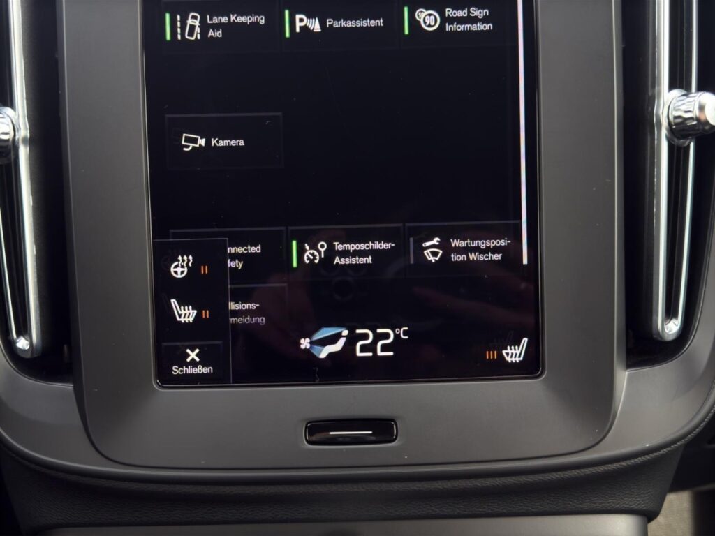 Volvo XC40 T4 Essential Plug-In Hybrid/Navi/Kam/hzb.LK – Bild 15