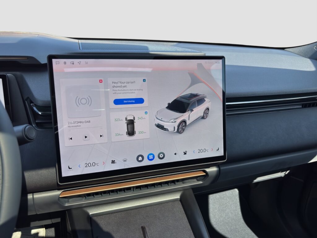 Lynk & Co 08 More Plug-In Hybrid / Pano / Matrix / 360Grad – Bild 9