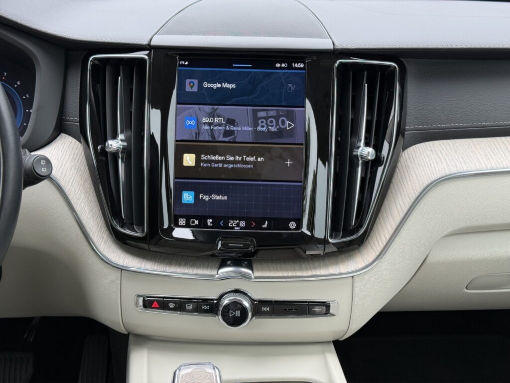 Volvo XC60 B5 Inscription AWD/AHK/Standhz/Kam/Four-C – Bild 9