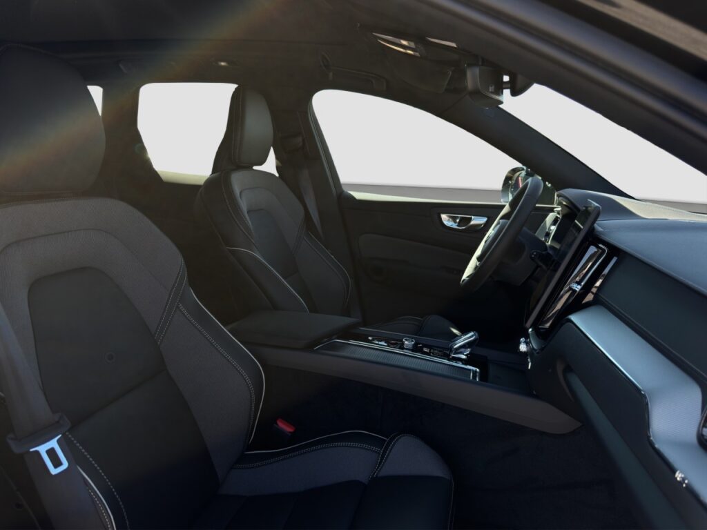 Volvo XC60 T8 AWD Ultra Black Edition Plug-In – Bild 16