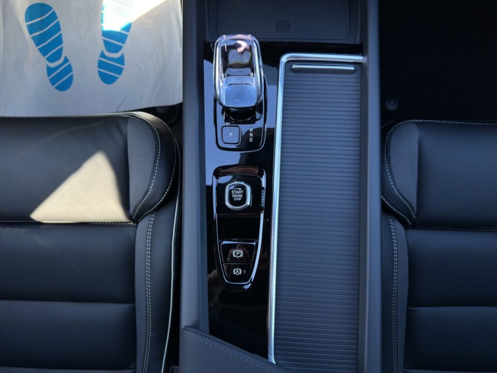 Volvo XC60 T8 AWD Ultra Black Edition Plug-In – Bild 21