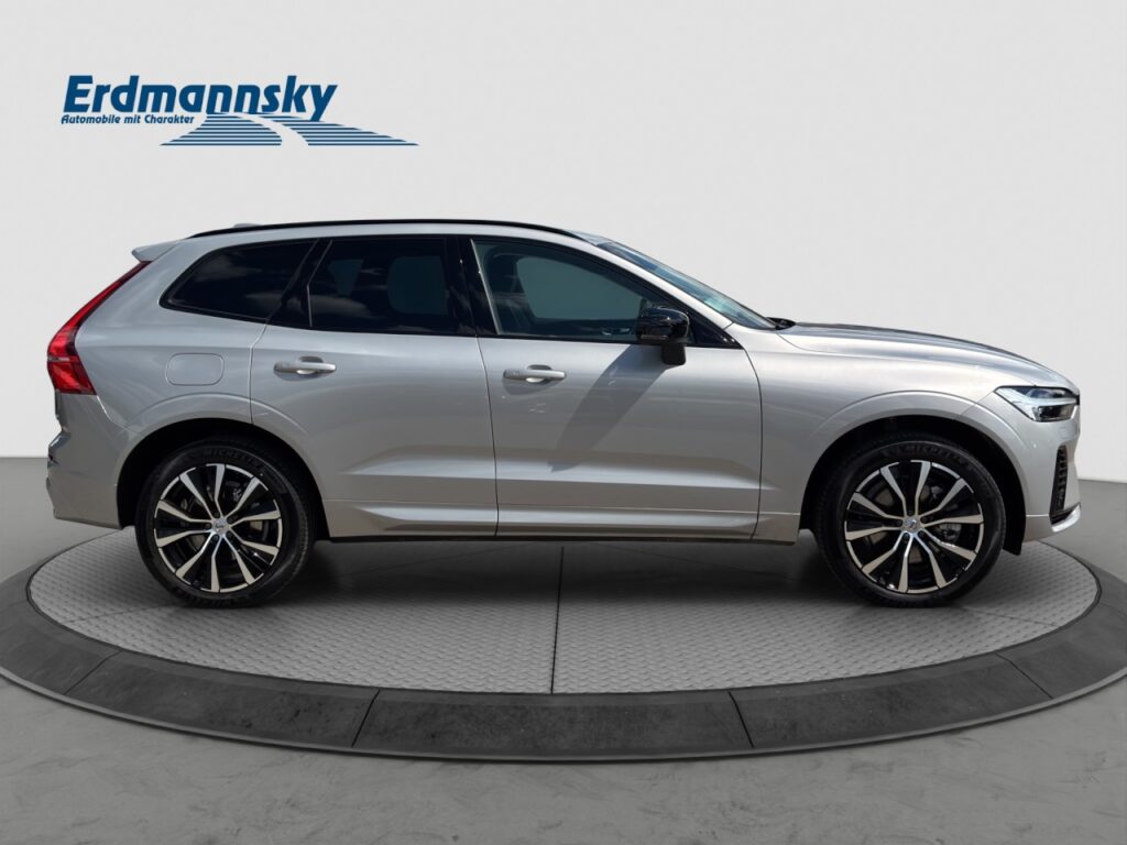Volvo XC60 T8 Ultimate Dark Plug-In Hybrid AWD/Pano – Bild 6