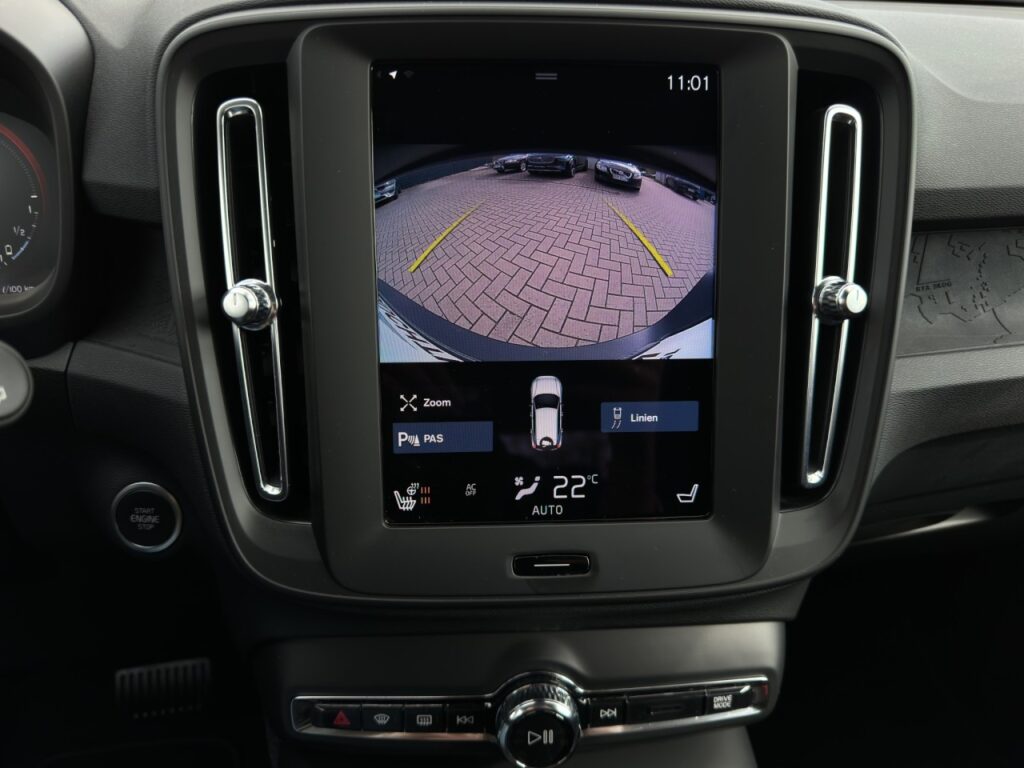 Volvo XC40 T4 Essential Plug-In Hybrid/Navi/Kam/GJR – Bild 23