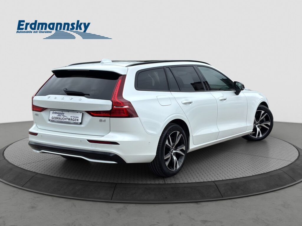 Volvo V60 B4 Plus Dark/Navi/LED/Pano/360K/Head-Up/H&K – Bild 4