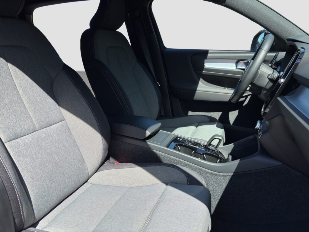Volvo XC40 B4 Plus Dark/Navi/LED/AHK/BLIS/19Zoll/GJR – Bild 17