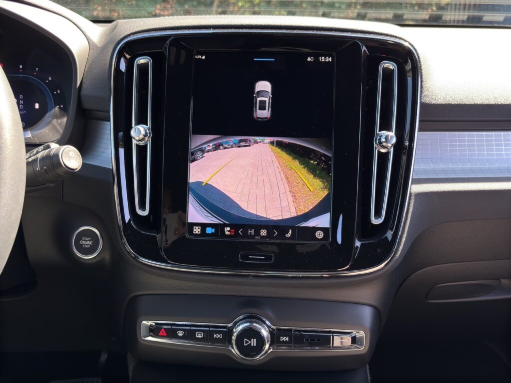 Volvo XC40 B4 Plus Dark/Navi/LED/AHK/BLIS/19Zoll/GJR – Bild 20