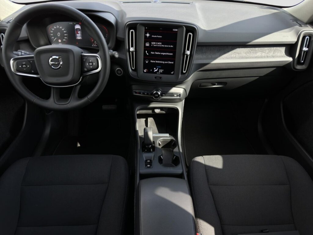 Volvo XC40 T4 Essential Plug-In Hybrid/Navi/Kam/hzb.LK – Bild 10