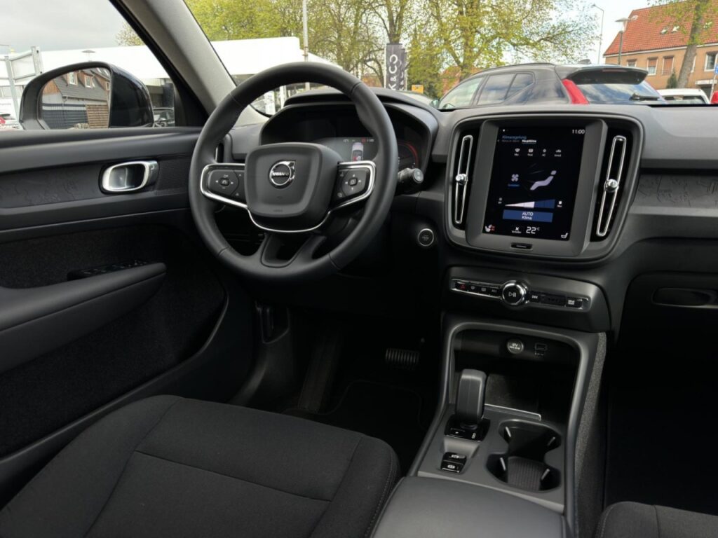 Volvo XC40 T4 Essential Plug-In Hybrid/Navi/Kam/hzb.LK – Bild 19
