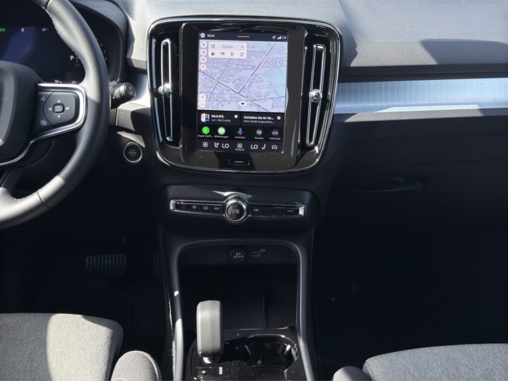 Volvo XC40 Plus B3 Dark/Navi/LED/Standhz/360Kam/el.HKL – Bild 11