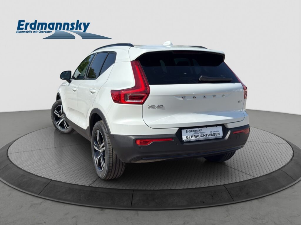 Volvo XC40 Plus B3 Dark/Navi/LED/Standhz/360Kam/el.HKL – Bild 2