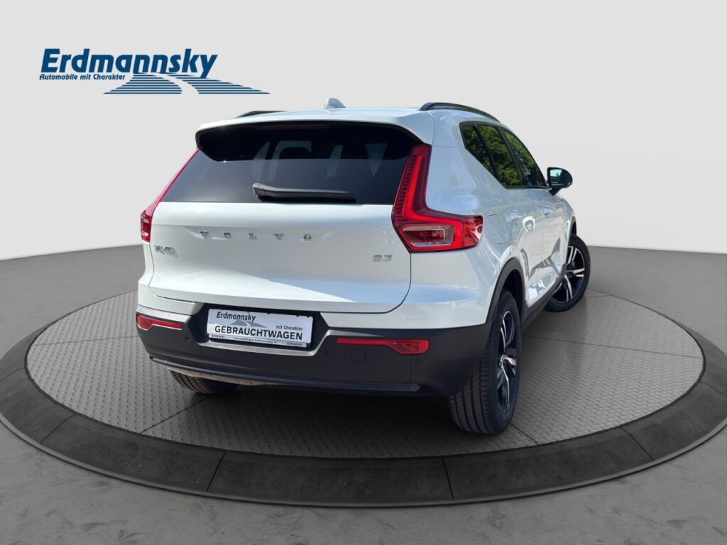 Volvo XC40 Plus B3 Dark/Navi/LED/Standhz/360Kam/el.HKL – Bild 4