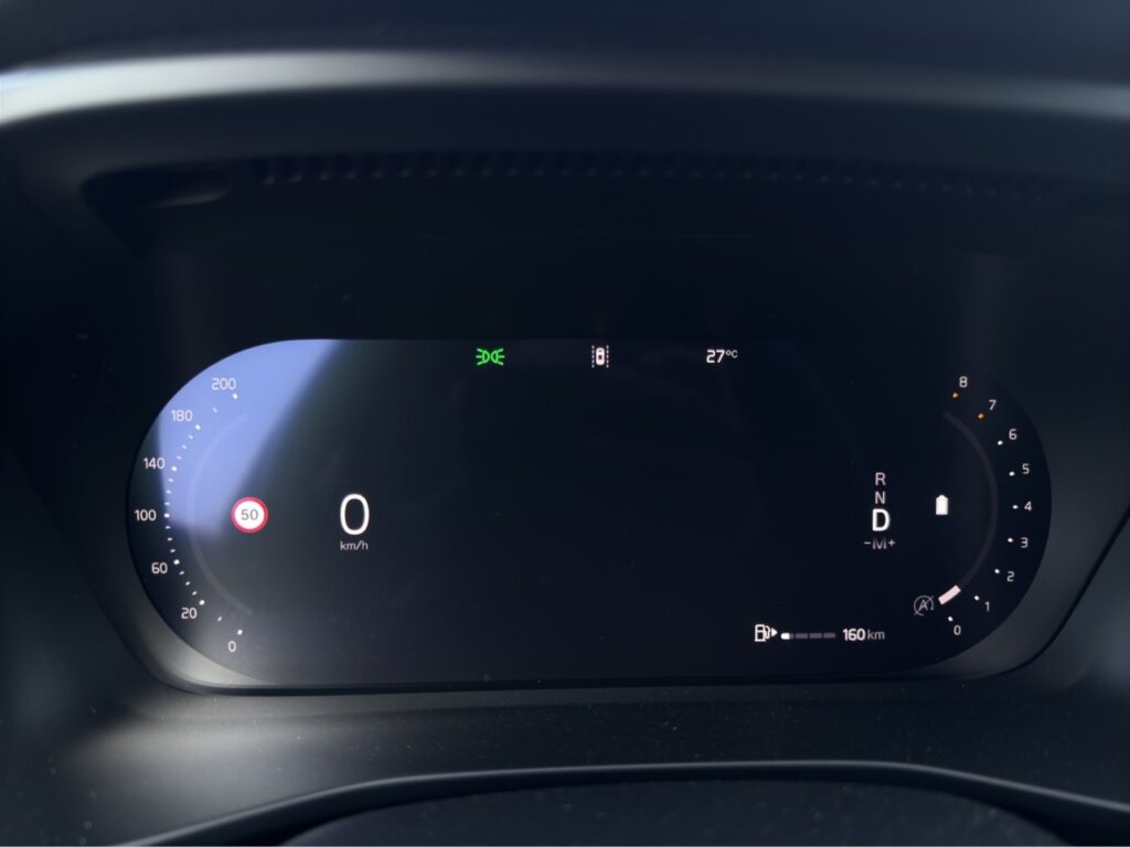 Volvo XC40 Plus B3 Dark/Navi/LED/Standhz/360Kam/el.HKL – Bild 8