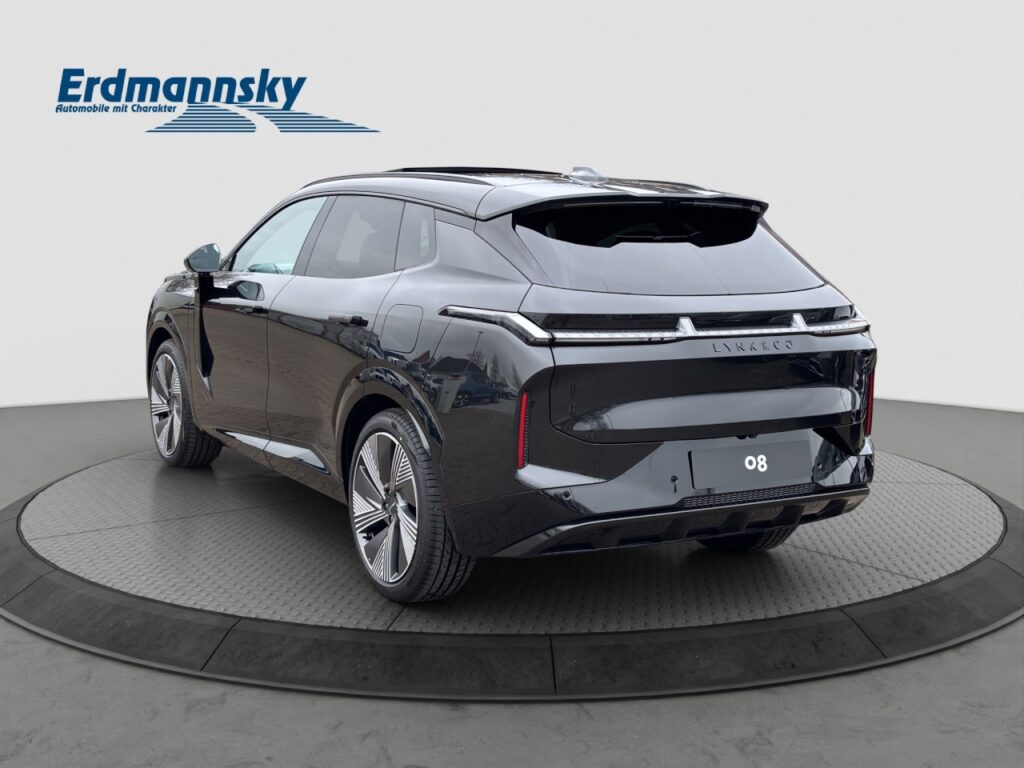 Lynk & Co 08 More Plug-In Hybrid / Pano / Sahara Dune – Bild 2