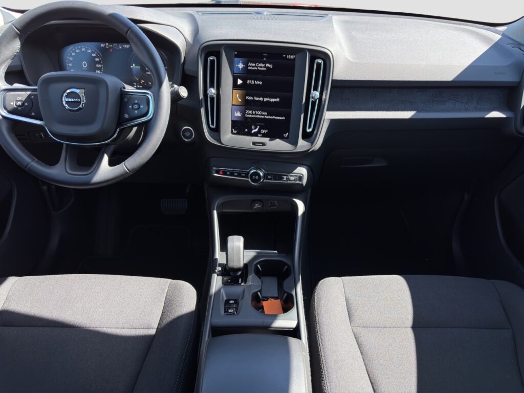 Volvo XC40 T4 Essential Plug-In Hybrid/Navi/Kam/StHz – Bild 10