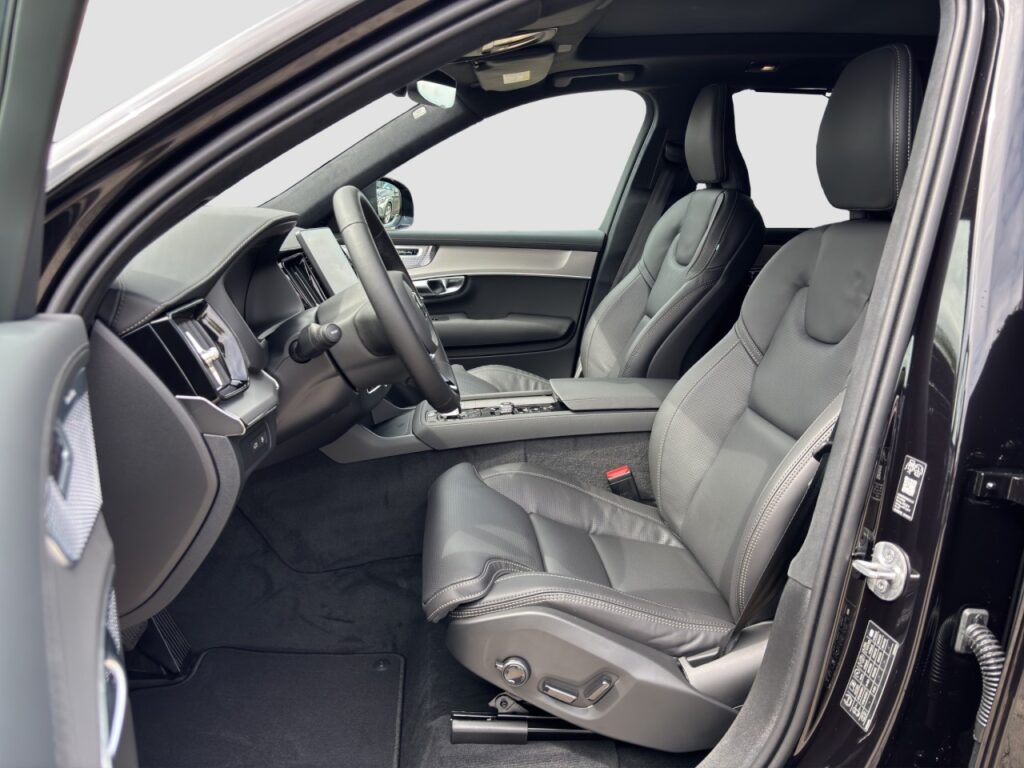 Volvo XC90 T8 Ultra Dark Plug-In / Bowers & Wilkins – Bild 13