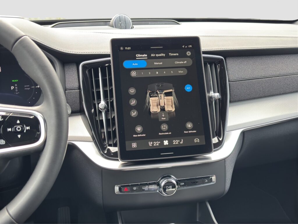 Volvo XC90 T8 Ultra Dark Plug-In / Bowers & Wilkins – Bild 9