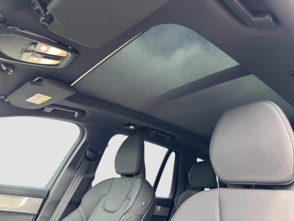 Volvo XC90 T8 Plus Dark Plug-In Hybrid / GJR / Pano – Bild 15