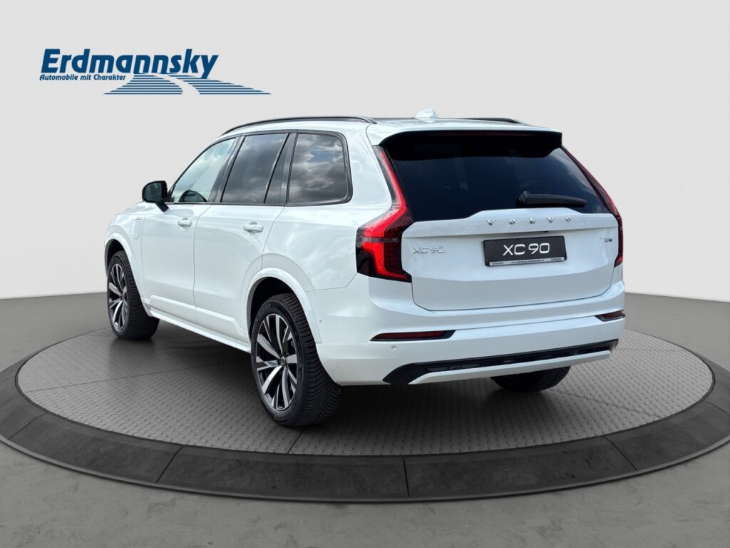Volvo XC90 T8 Plus Dark Plug-In Hybrid / GJR / Pano – Bild 2