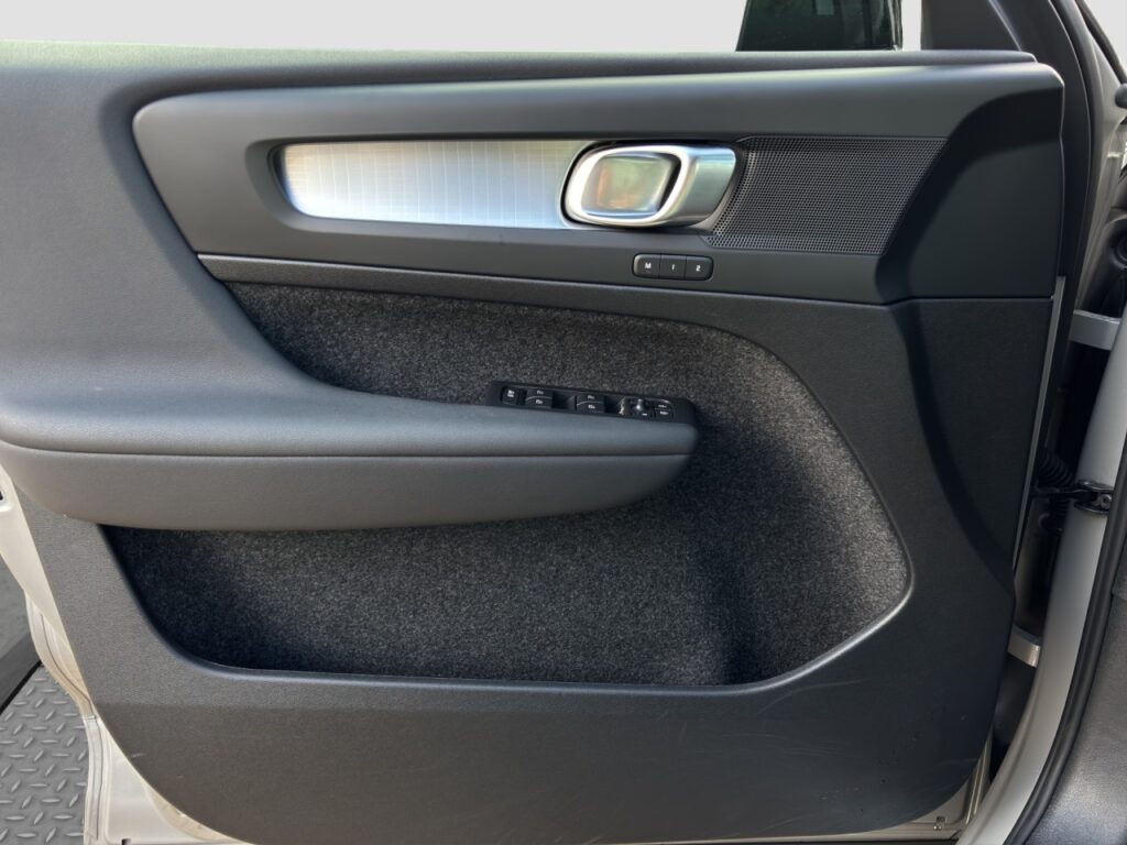 Volvo XC40 B3 Plus Dark/Navi/LED/Standhz/360Kam/BLIS – Bild 12