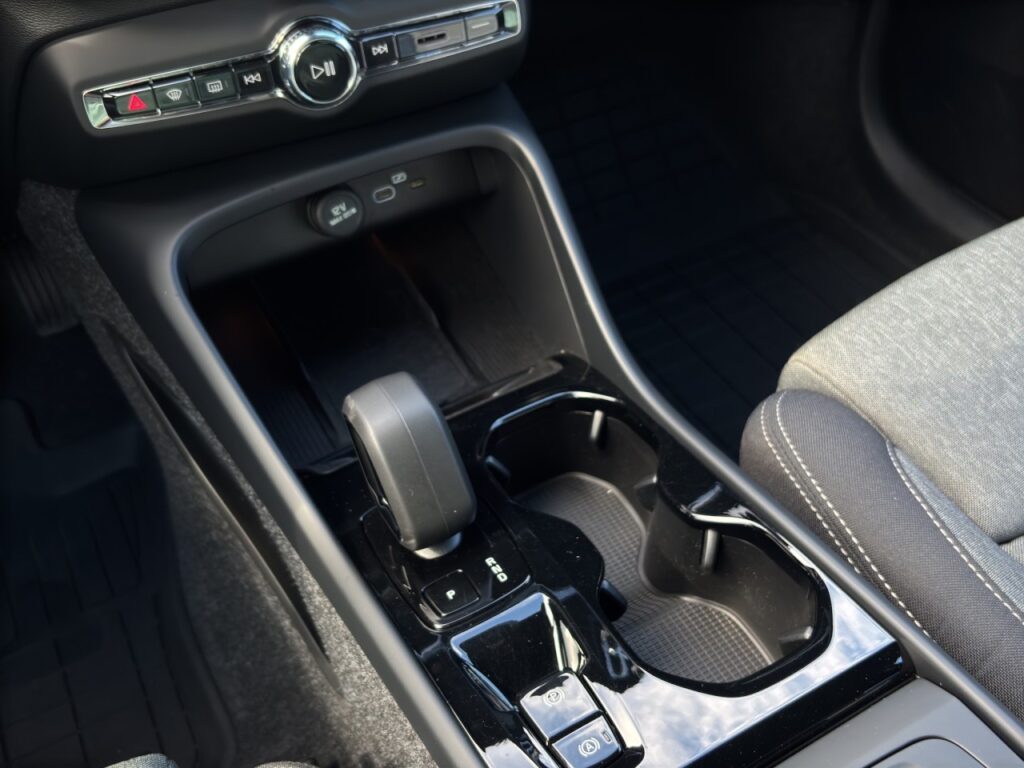 Volvo XC40 B3 Plus Dark/Navi/LED/Standhz/360Kam/BLIS – Bild 19
