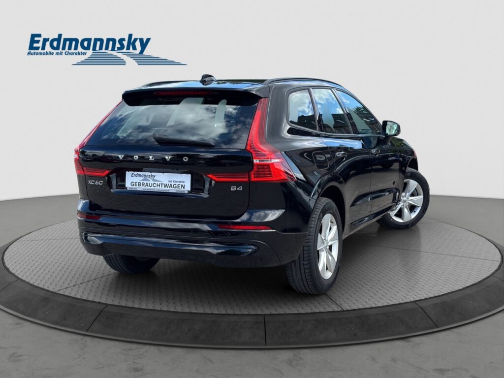 Volvo XC60 B4 Essential/Navi/LED/Kamera/Komfortsitze – Bild 4