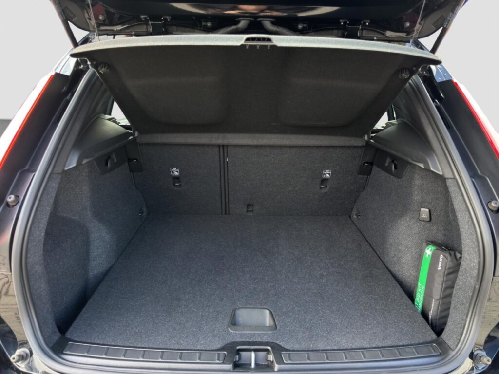 Volvo XC40 T4 Essential Plug-In Hybrid/Navi/Kam/19Zoll – Bild 14
