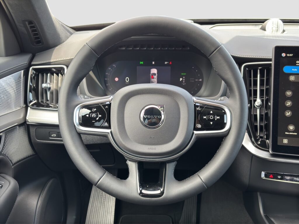 Volvo XC90 T8 AWD Ultra Dark Plug-In/Bowers & Wilkins – Bild 8