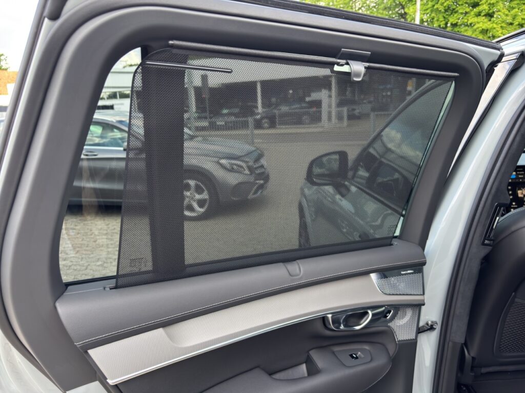 Volvo XC90 T8 AWD Ultra Dark Plug-In/Luftfahrwerk – Bild 20
