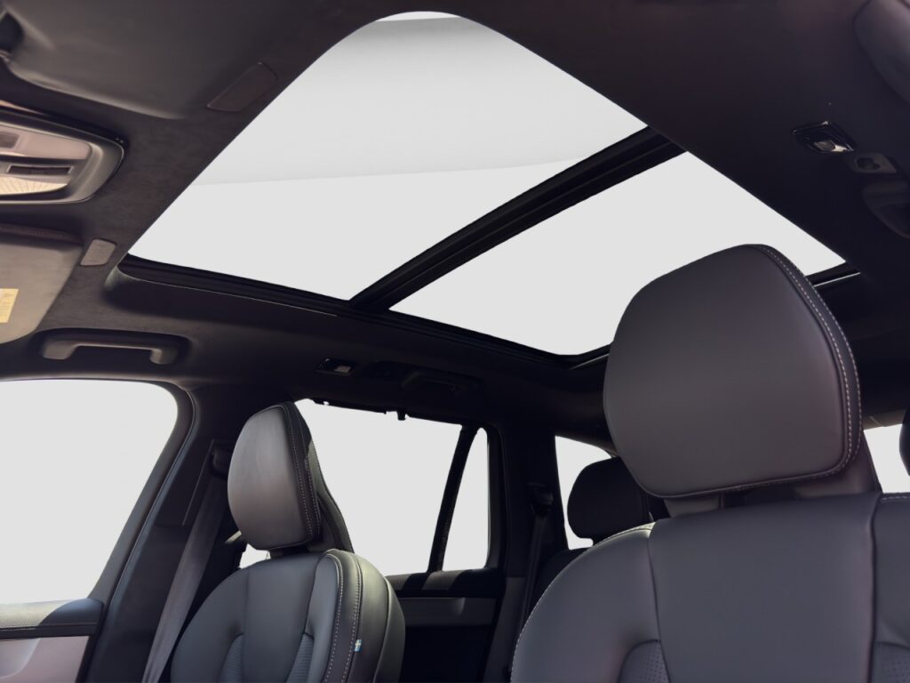 Volvo XC90 T8 AWD Ultra Black Edition Plug-In/Luftfahr – Bild 15