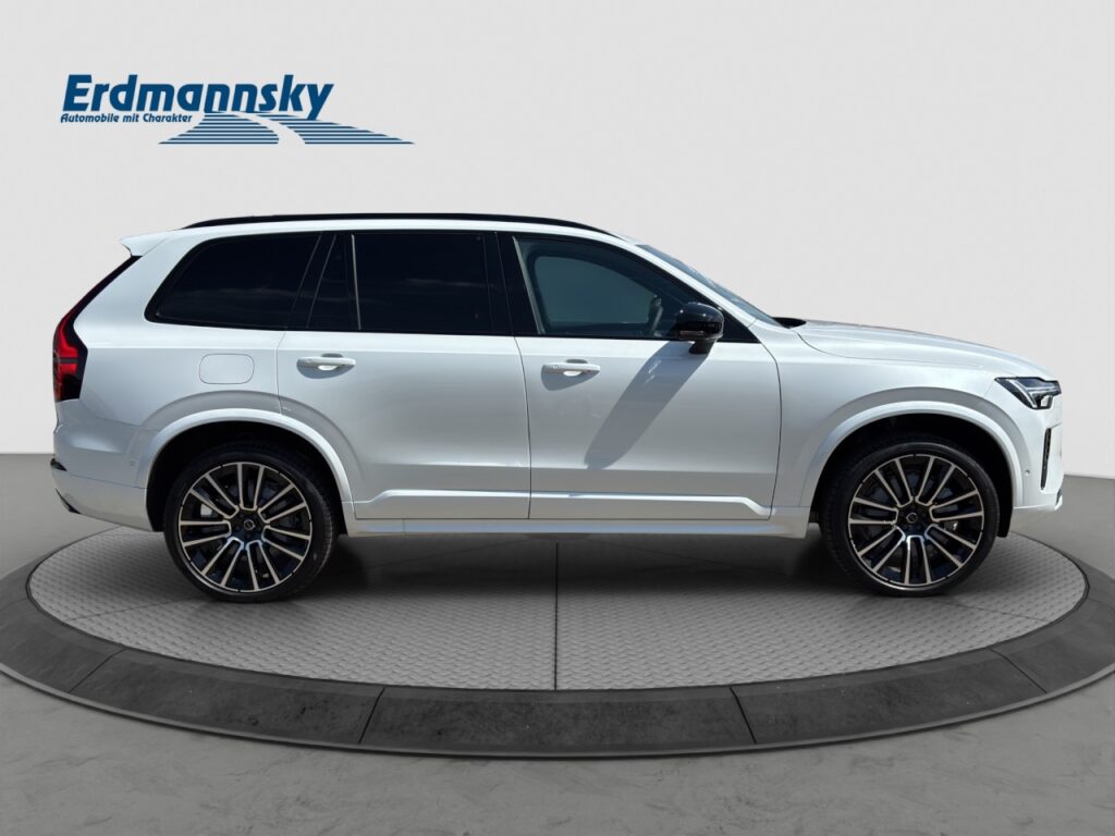 Volvo XC90 T8 AWD Ultra Black Edition Plug-In/Luftfahr – Bild 6