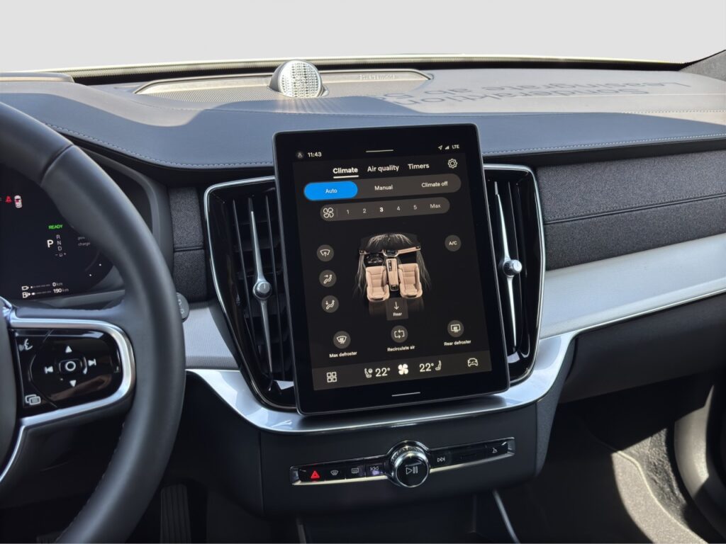 Volvo XC90 T8 AWD Ultra Black Edition Plug-In/Luftfahr – Bild 9
