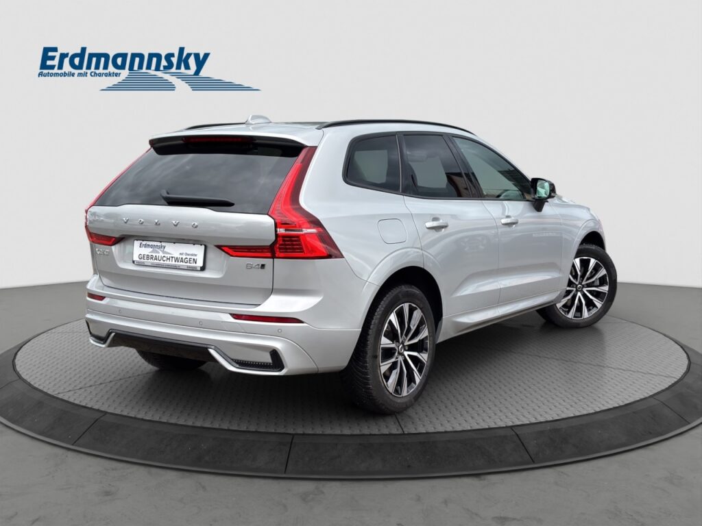 Volvo XC60 B4 Plus Dark AWD/Navi/LED/H&K/BLIS/hzb.FS – Bild 4