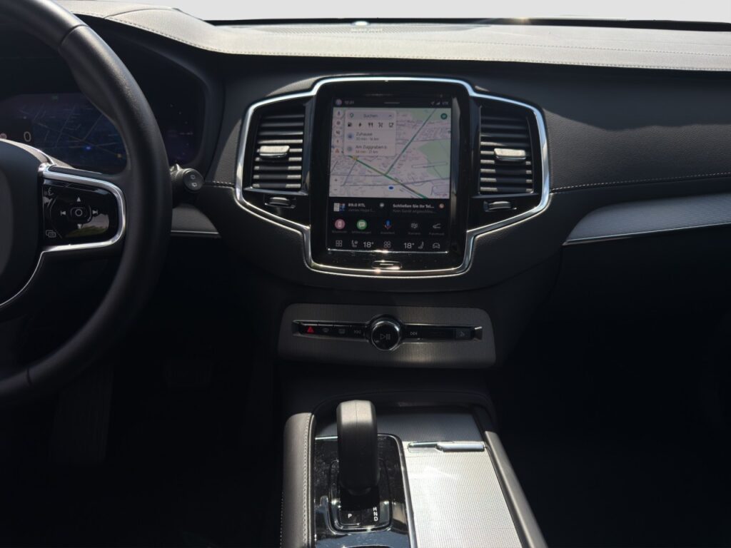 Volvo XC90 T8 Ultimate Dark Plug-In Hybrid AWD/360Kam – Bild 11