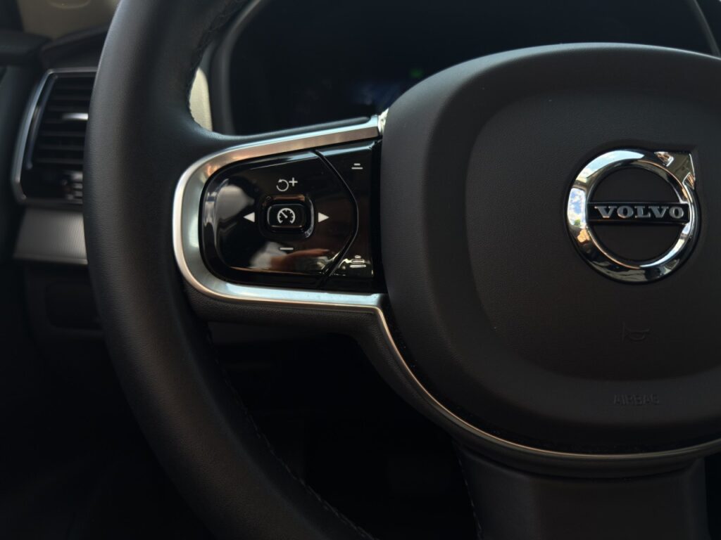 Volvo XC90 T8 Ultimate Dark Plug-In Hybrid AWD/360Kam – Bild 22