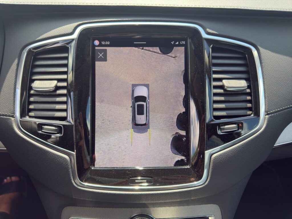 Volvo XC90 T8 Ultimate Dark Plug-In Hybrid AWD/360Kam – Bild 24