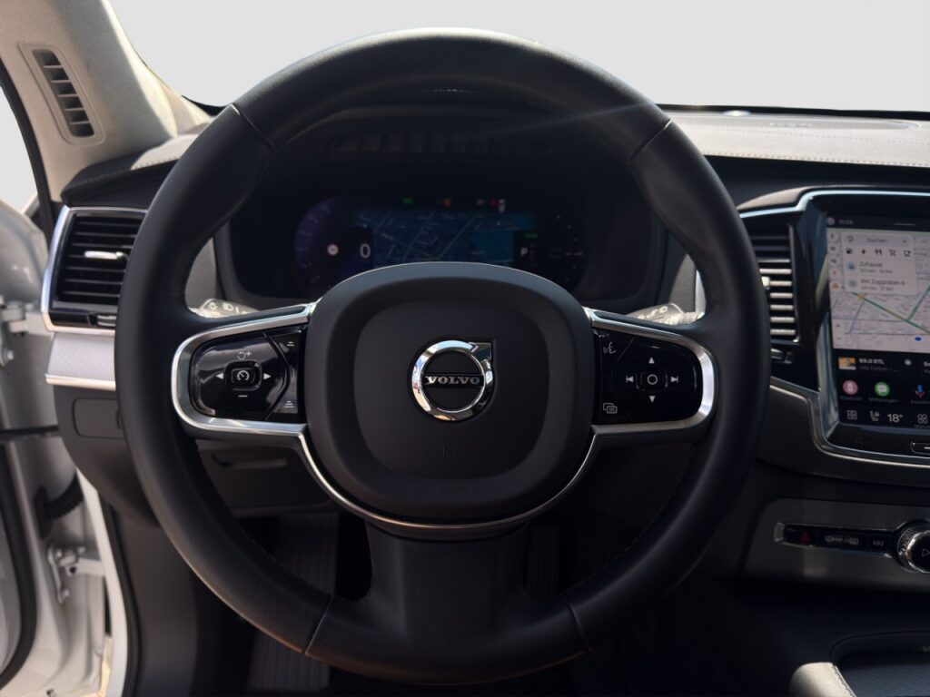 Volvo XC90 T8 Ultimate Dark Plug-In Hybrid AWD/360Kam – Bild 7