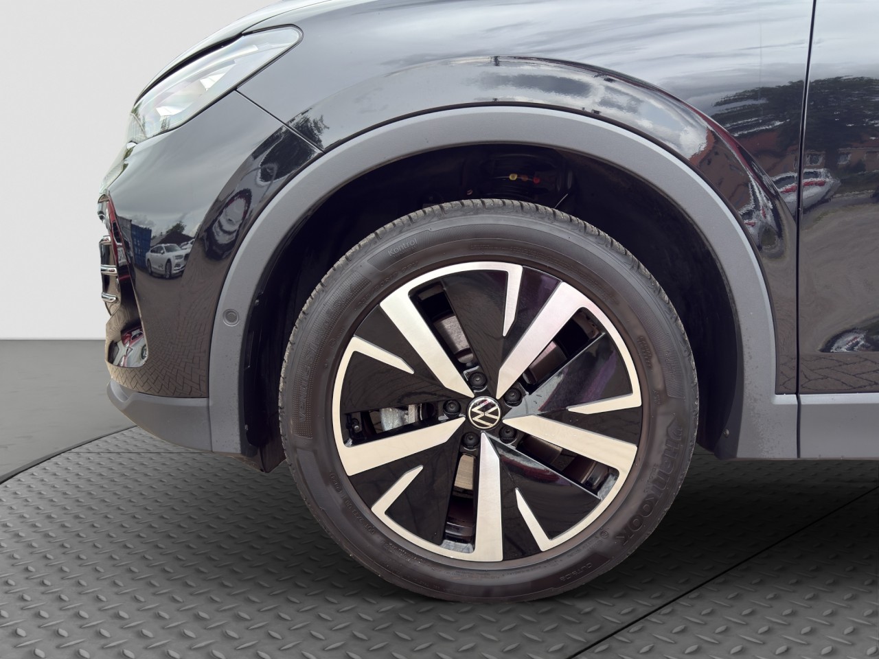 Volkswagen Tiguan TDI 4Motion Elegance/Leder/AHK/Matrix-LED – Bild 16