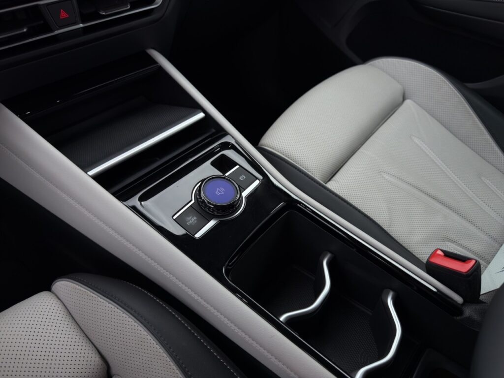 Volkswagen Tiguan TDI 4Motion Elegance/Leder/AHK/Matrix-LED – Bild 18