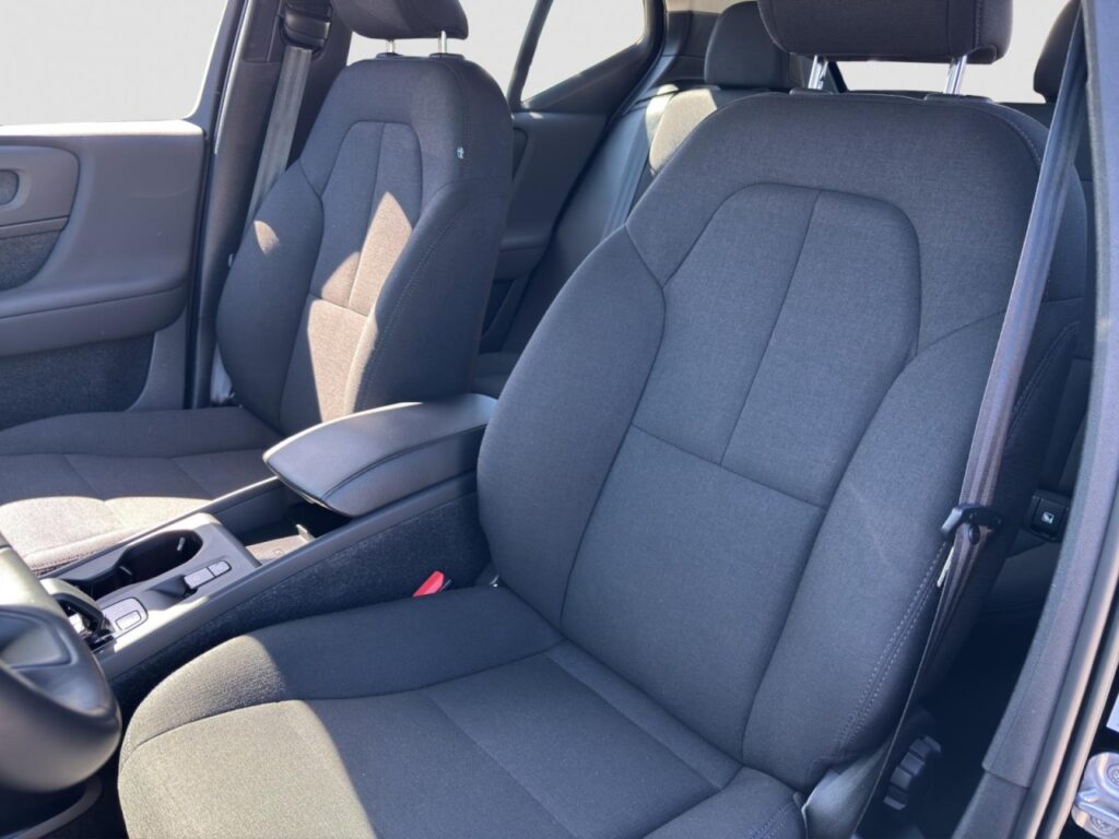 Volvo XC40 T4 Essential Plug-In Hybrid/Navi/hzb.LK/GJR – Bild 13