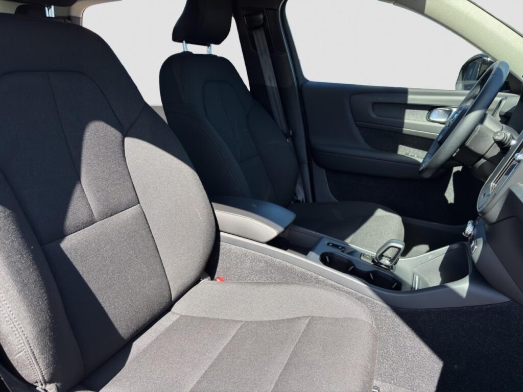 Volvo XC40 T4 Essential Plug-In Hybrid/Navi/hzb.LK/GJR – Bild 15