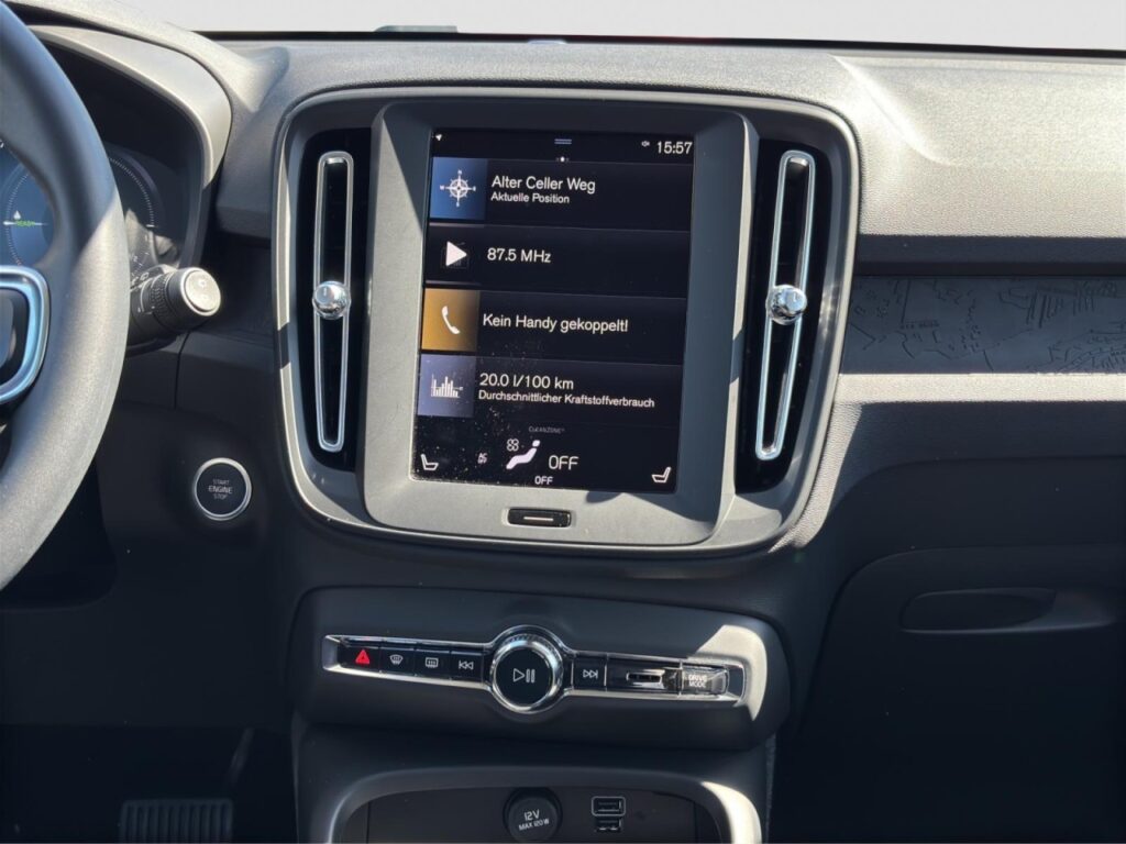 Volvo XC40 T4 Essential Plug-In Hybrid/Navi/hzb.LK/GJR – Bild 9