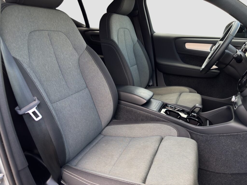 Volvo XC40 B3 Plus Dark/Navi/360Kam/hzb.FS/19Zoll+GJR – Bild 17