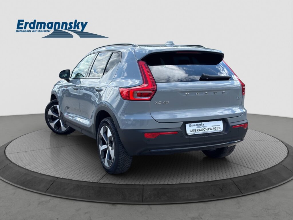 Volvo XC40 B3 Plus Dark/Navi/360Kam/hzb.FS/19Zoll+GJR – Bild 2