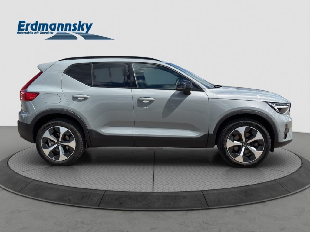 Volvo XC40 B3 Plus Dark/Navi/360Kam/hzb.FS/19Zoll+GJR – Bild 6