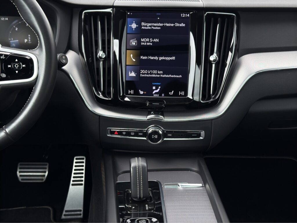 Volvo XC60 B4 R-Design/Nappa/Navi/Pano/Xenium-Paket – Bild 11